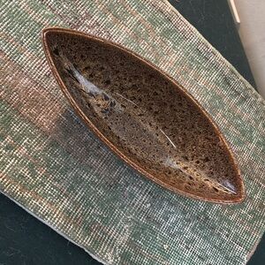 Elegant Expressions Boat shaped Speckled Brown Ceramic Bowl